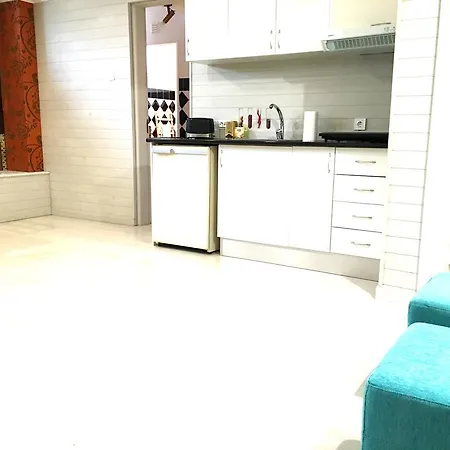 River House Lisbon Apartment *